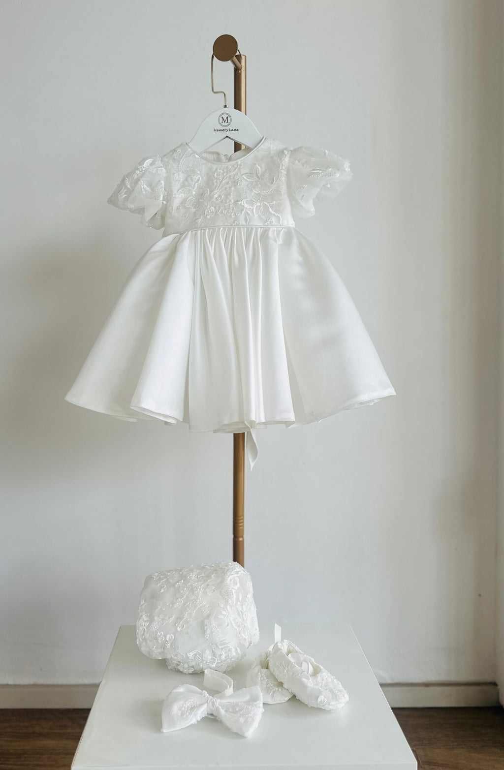 Cara 4-piece Set with Bow sash