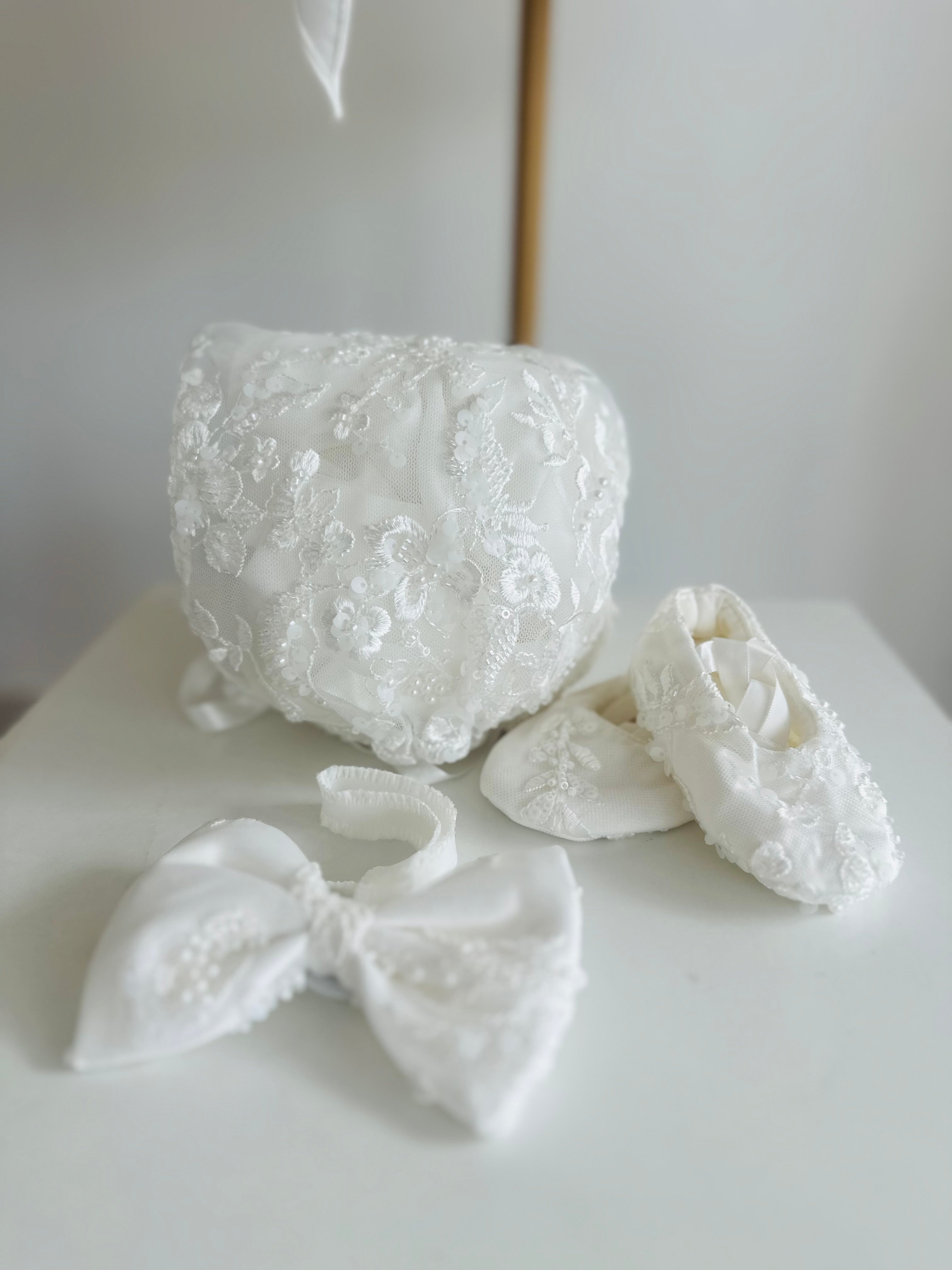 Cara 4-piece Set with Bow sash