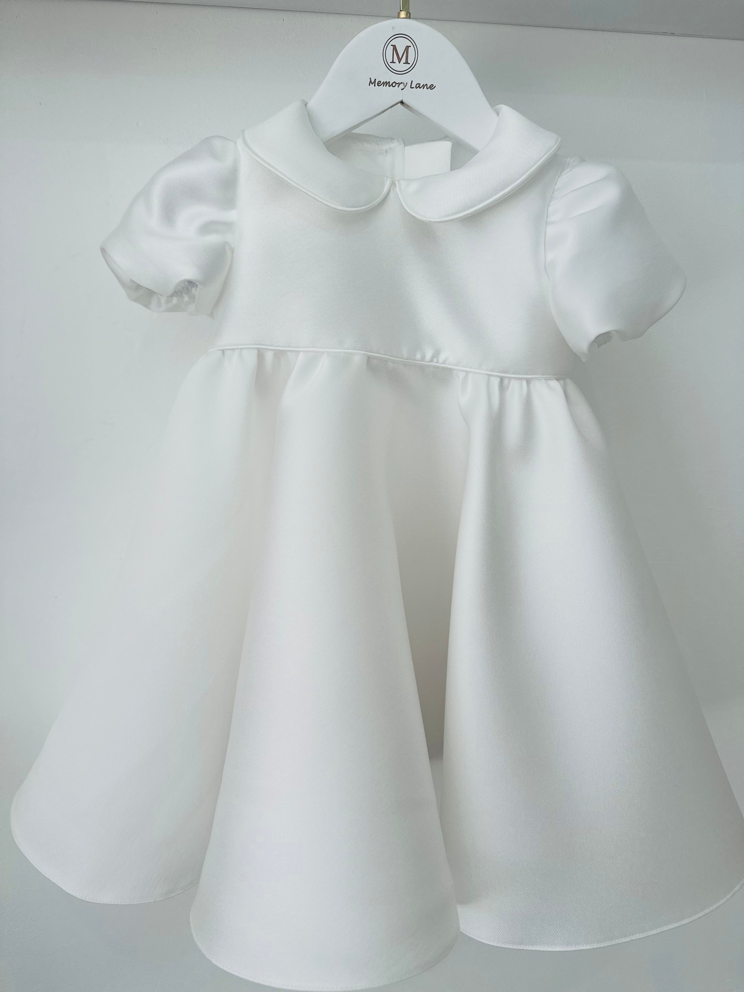 Lori Mikado Peter pan neckline dress