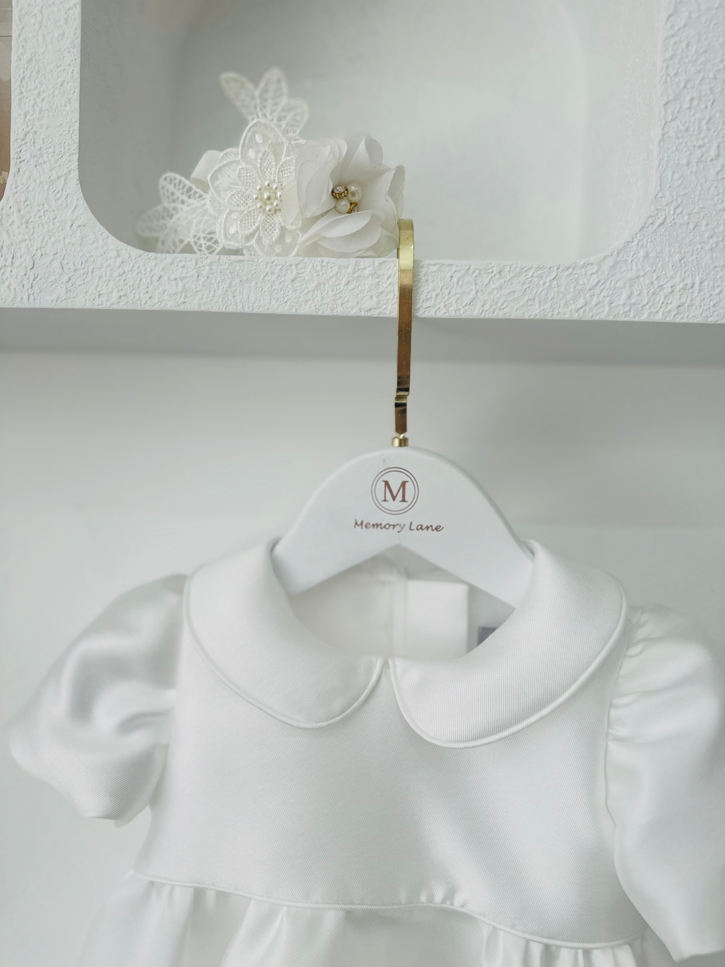 Lori Mikado Peter pan neckline dress